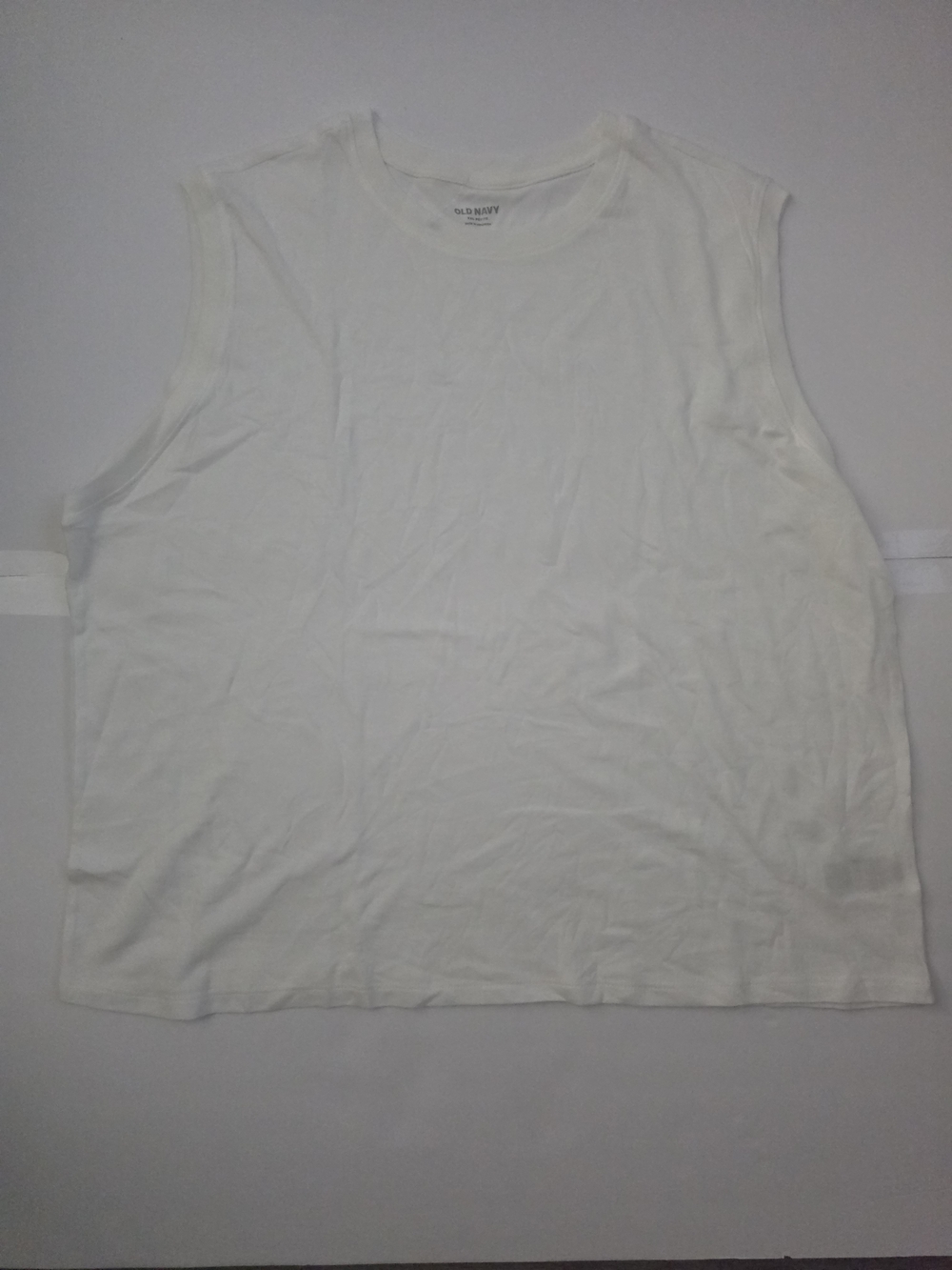 Old Navy White Women’s Crewneck Tank